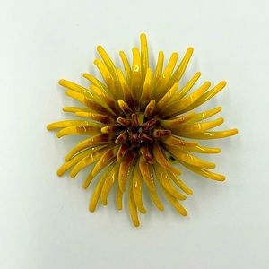 Vintage Enamel Spider Mum Brooch